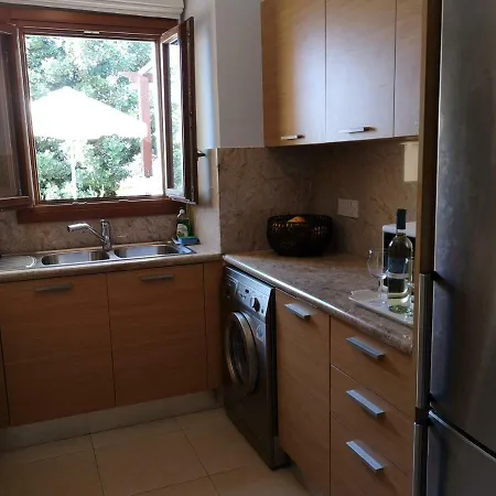 Casa vacanze 3 Stanze Da Letto, 2 Bagni, Piscina Privata Kouklia