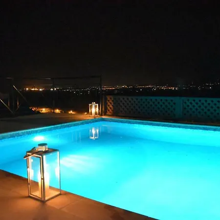 3 Stanze Da Letto, 2 Bagni, Piscina Privata Ferienhaus Kouklia