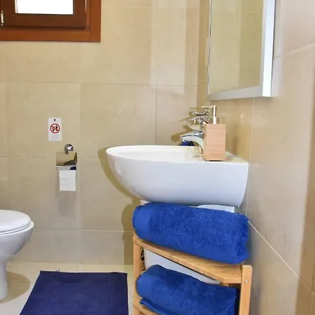 3 Stanze Da Letto, 2 Bagni, Piscina Privata Feriehus Kouklia